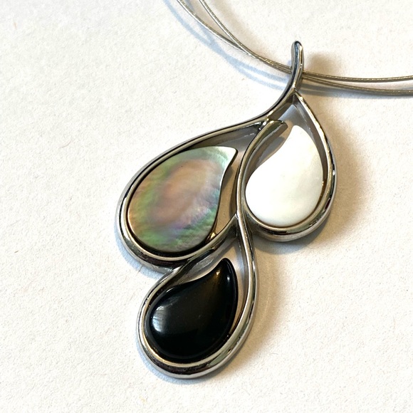 Lia Sophia "Droplet" Mother of Pearl Abalone & Onyx Necklace - Picture 1 of 10